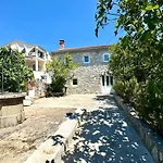 Kuca Za Odmor Adria * Jadranovo