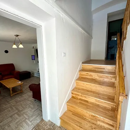 Kuca Za Odmor Adria * Jadranovo